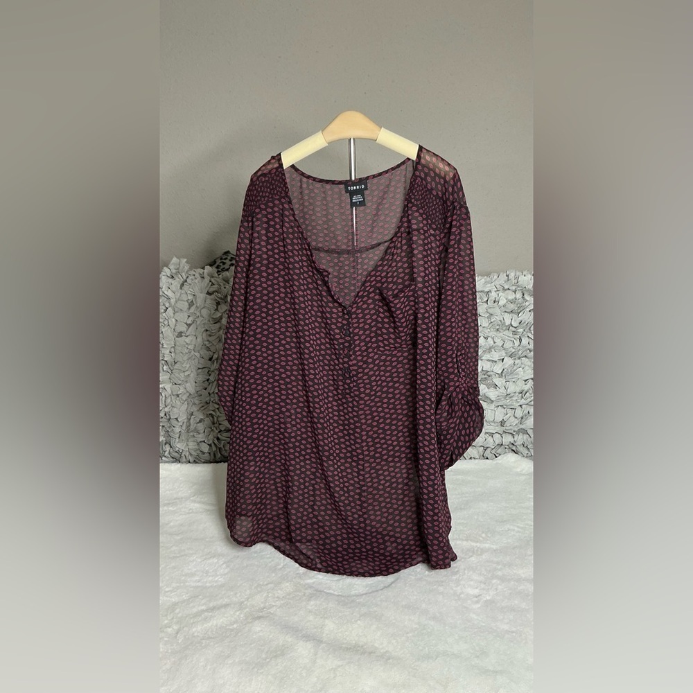 Torrid Black and Pink Relaxed 3/4 Sleeve SunBlouse